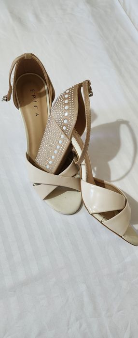 Sandale epica, mărimea 37, in stare foarte bună!