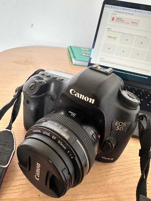 Продается фотоаппарат Canon EOS 5D Mark III