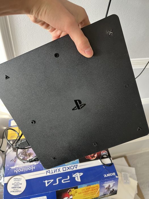 Продается ps4 slim 1tb