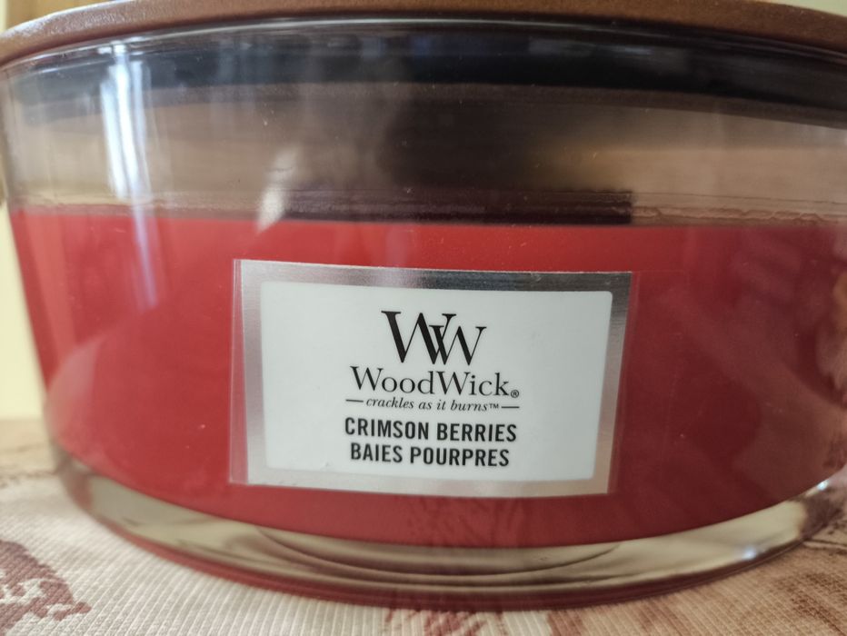 WoodWick Ellipse ароматни свещи (453g) – Spiced Blackberry & Crimson Berries