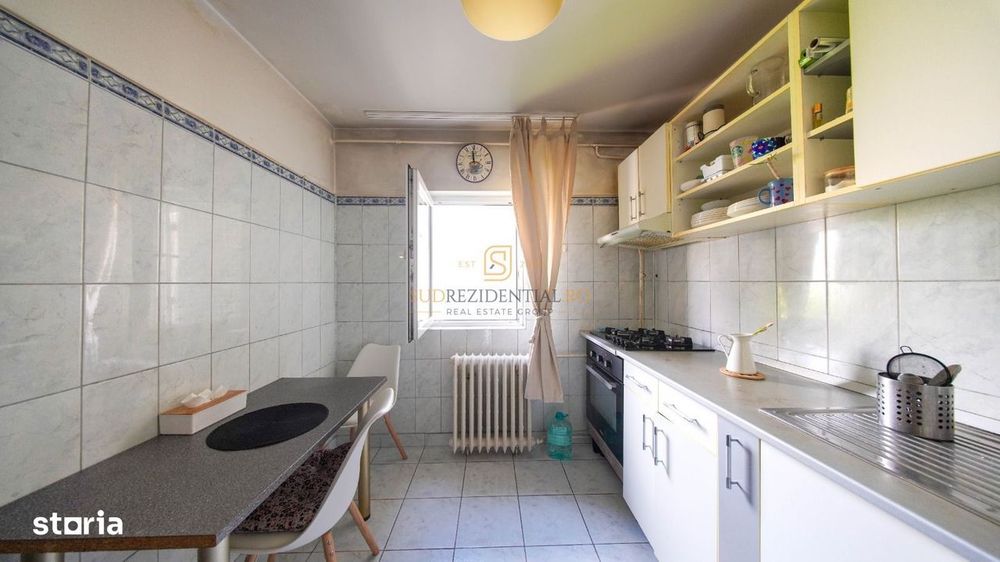 Apartament 2 camere de vanzare, zona parc Tineretului, metrou Sudului
