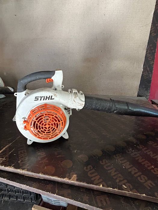 Духалка за гараж много мощна бензинова ЩИЛ SHTIL неразличим от нова