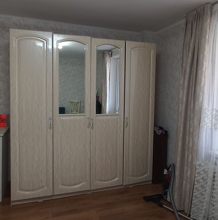 Продается шкаф материал мдф