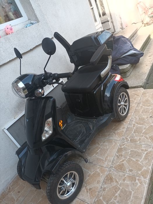 Scuter electric  fara permis