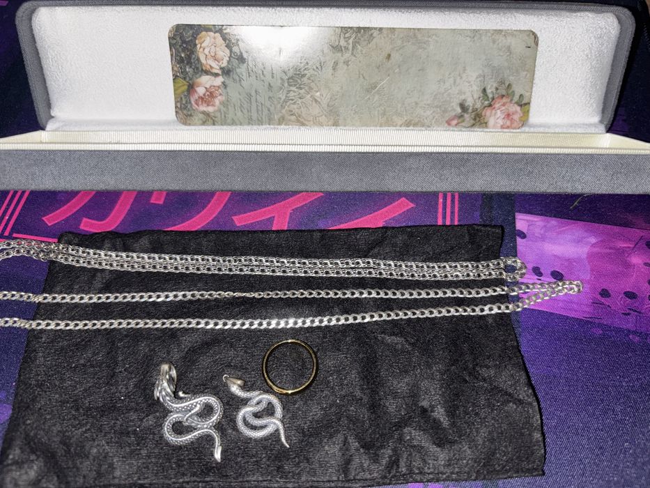 Продам серебро дещево 925 пробы