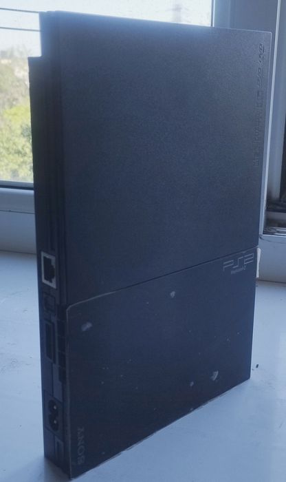 Sony Playstation 2. Ideal holatda.