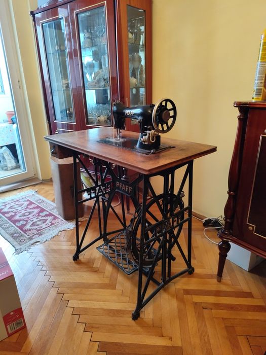 Mașină de cusut PFAFF 31