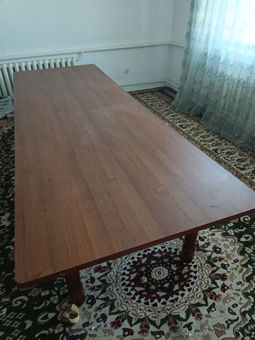 Стол на 20 человек