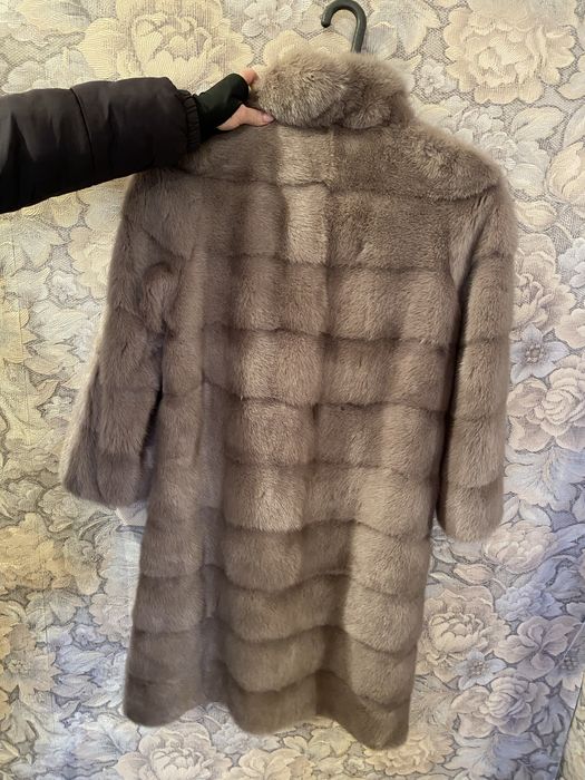 Продам норковую шубу