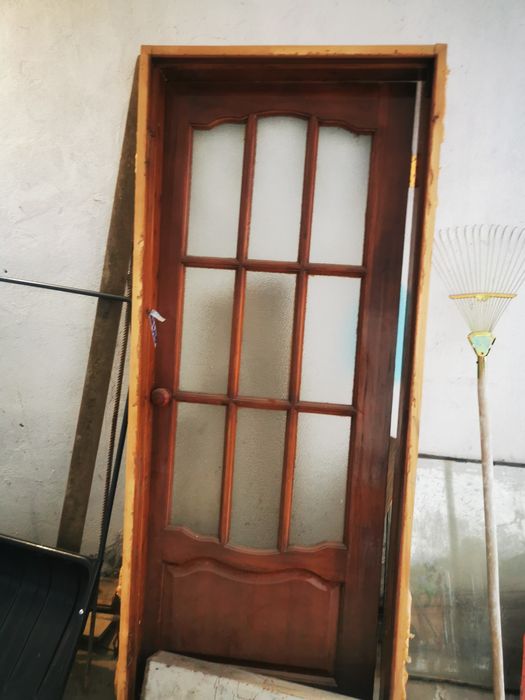 Дверь деревяная бу