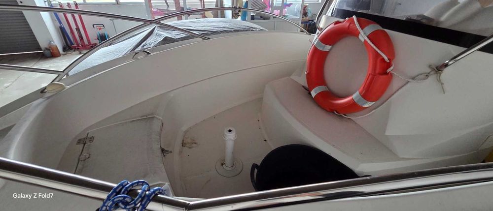 Моторна лодка Quicksilver + двигател 60 HP SUZUKI