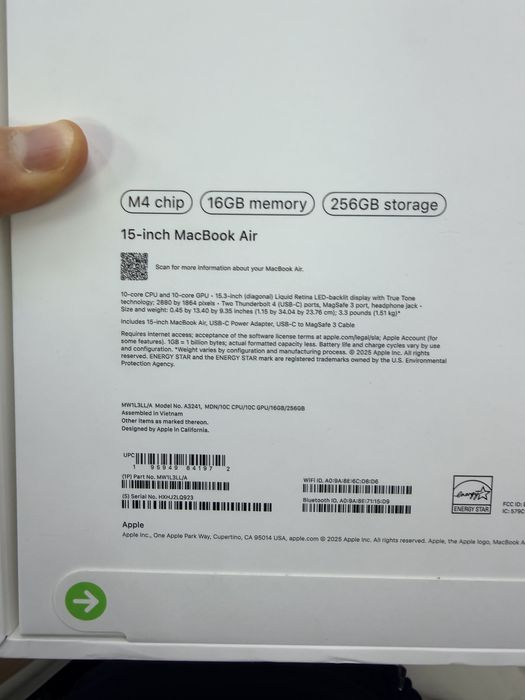 Macbook Air 15 16/256 M4 midnight