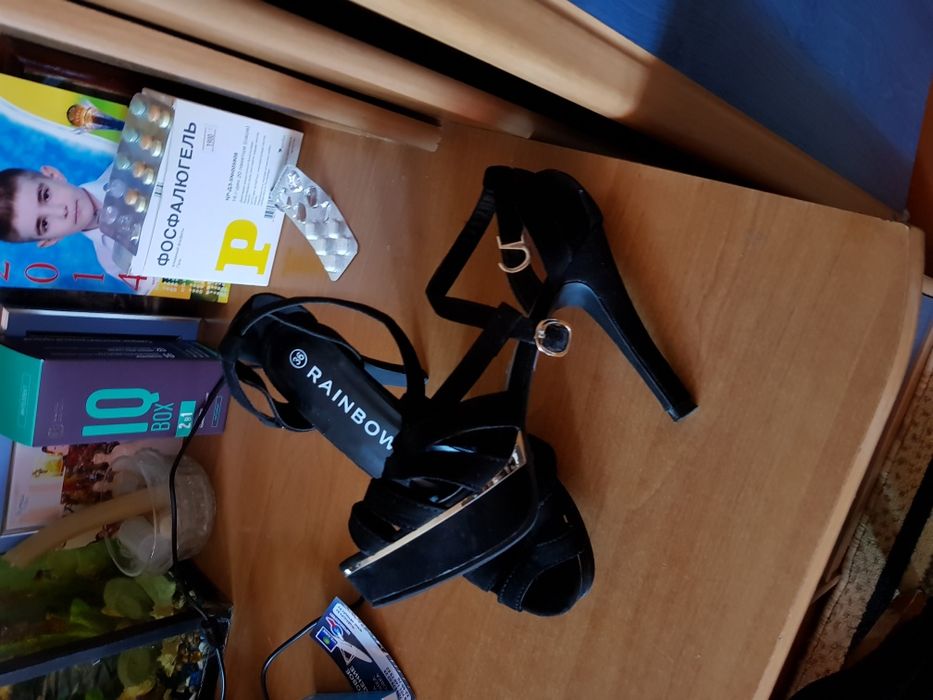 Босоножки летние