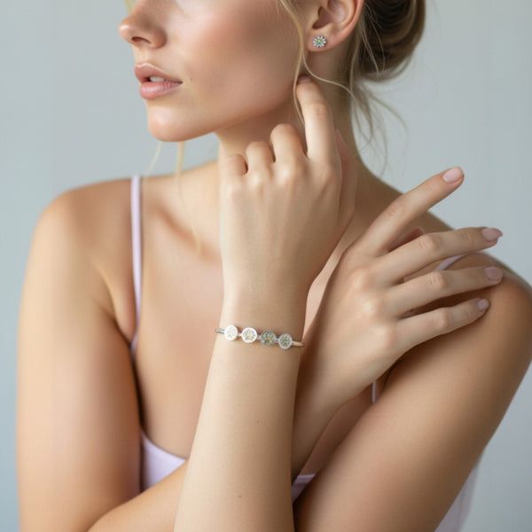 Сребърна гривна 925 с лапички и златни акценти |гривна | Арт Дива