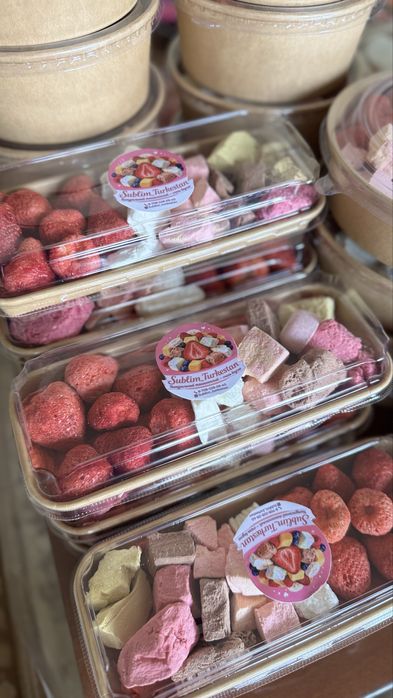 Сублимированный фрукты и морожное