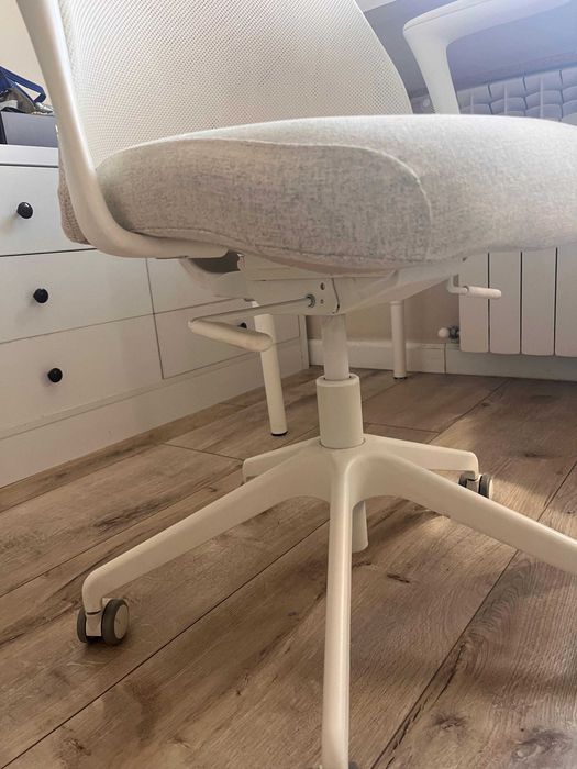 Scaun Birou rotativ cu brațe, IKEA JÄRVFJÄLLET