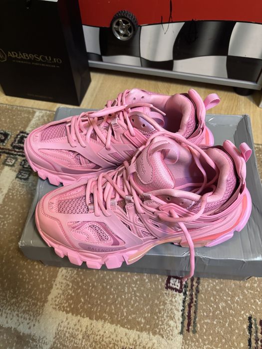 Balenciaga Track pink