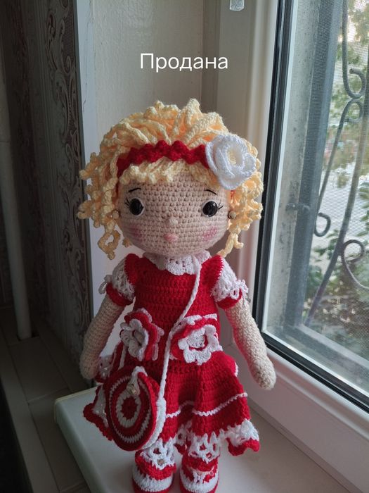 Игровая вязаная кукла
