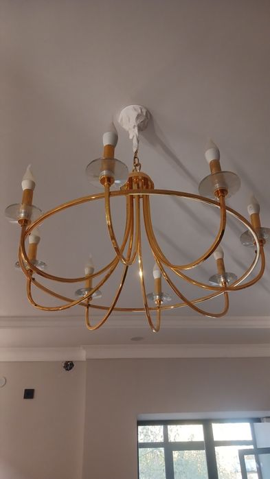 Продается Люстра за 15000