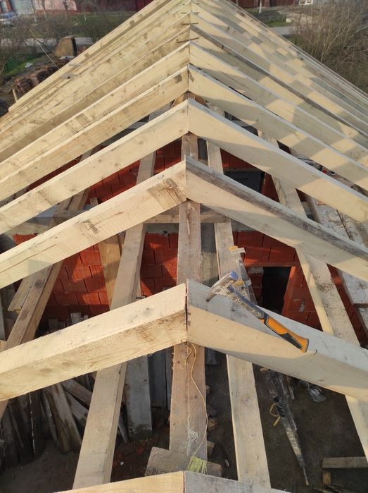 Construcții și finisaje