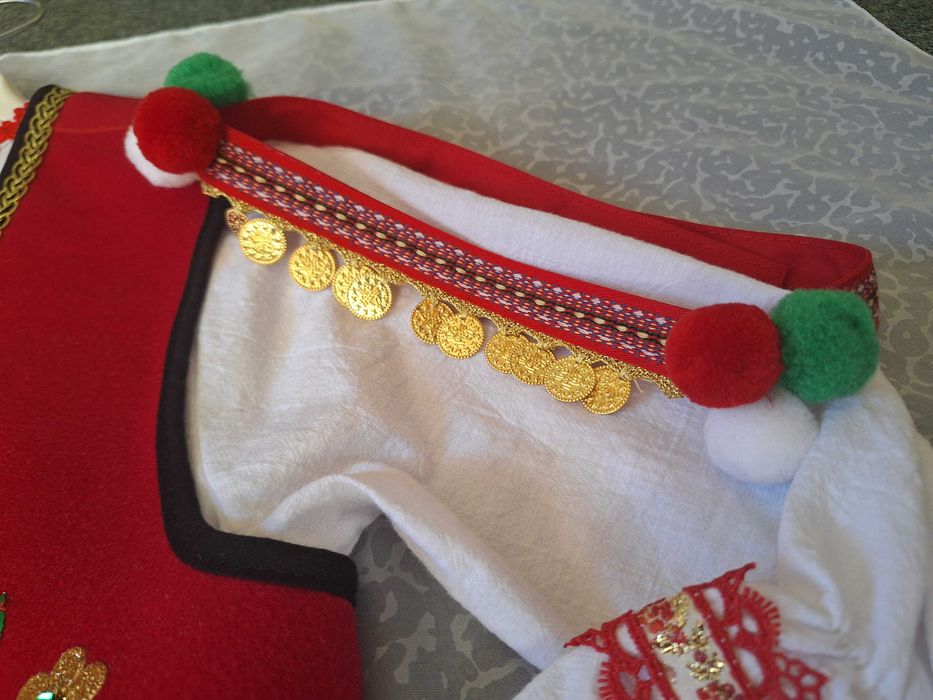 Народна носия 3-5 г. - 130 лв