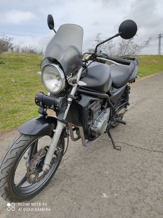 Kawasaki er 5 500
