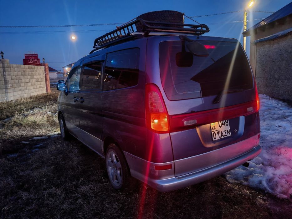 Продам Ниссан Серена