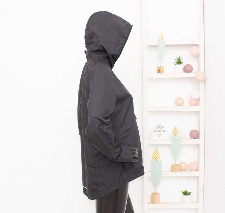 Nike Essential Packable дамско яке черно за бягане влагоотвеждащо М