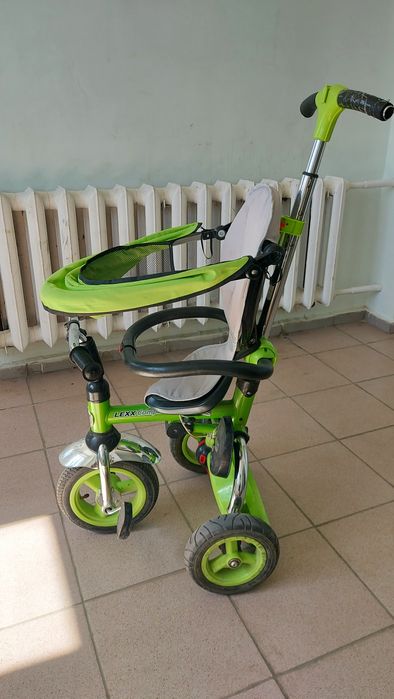 Велосипед 3ех колесный с толкателем