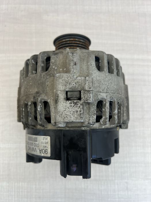 Алтеранатор/динамо Valeo 90A VW AG