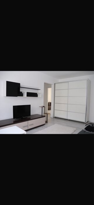 Inchiriez apartament 3 camere renovat si utilat complet