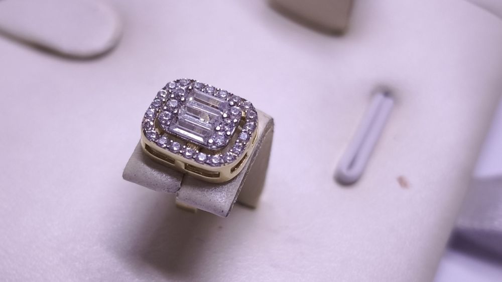 Серьги гвоздики золотые