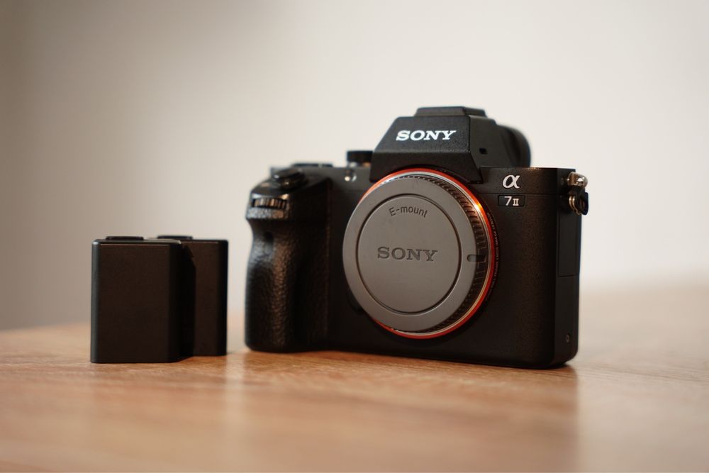 Фотокамера Sony A72 Sony AZii B отличном состоянии