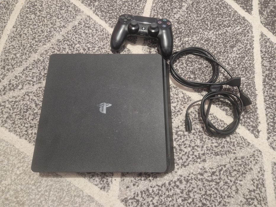 PlayStation 4 Slim 1TB + Controller + Cabluri