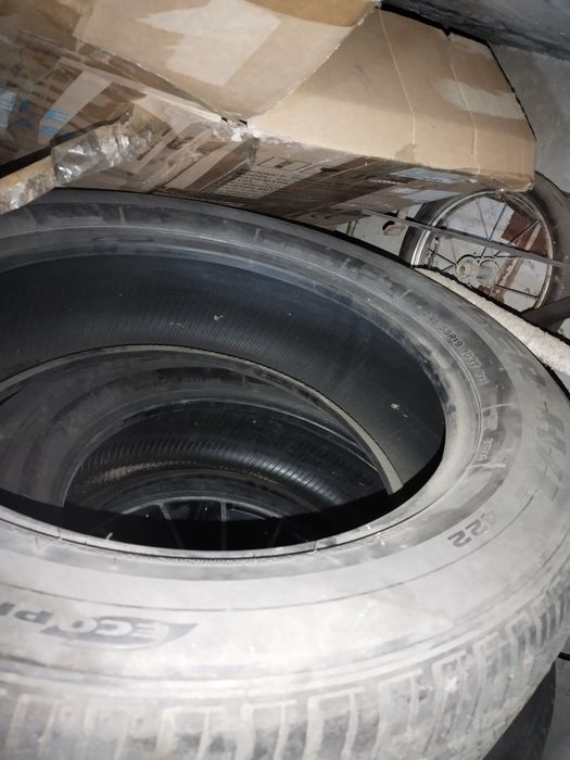 Продам резину 2 шт на R19