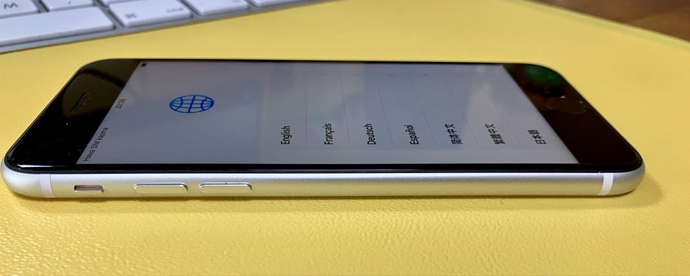 iPhone SE 2020, 64 GB, 80% battery
