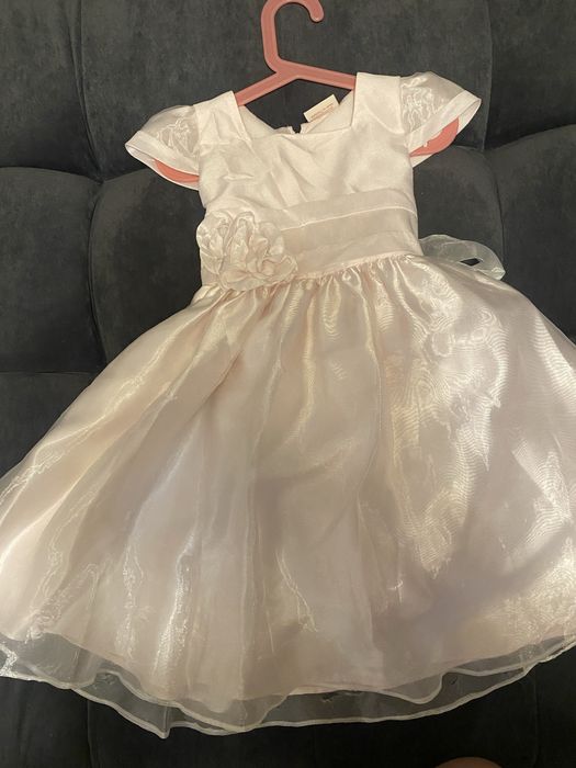 Продам детское платье