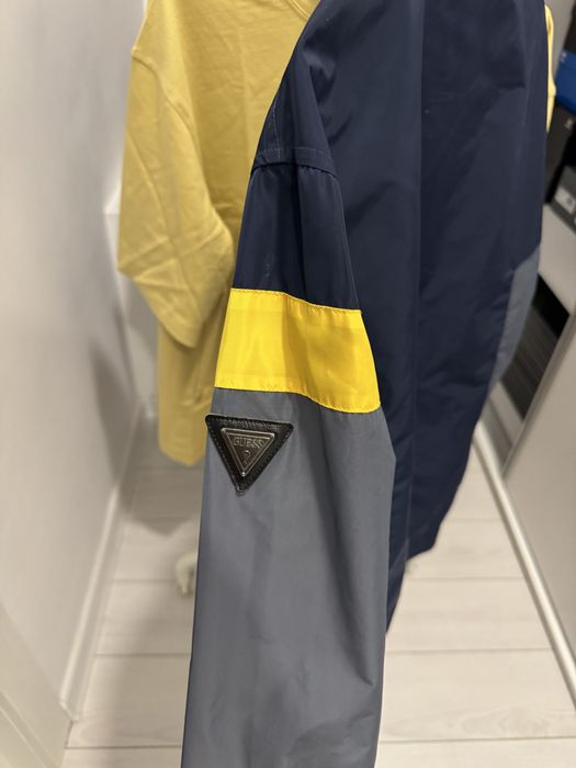 Geaca Guess marimea L