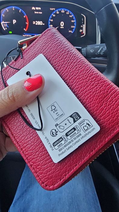 Портфейл FURLA 100% естествена кожа, чисто нов!