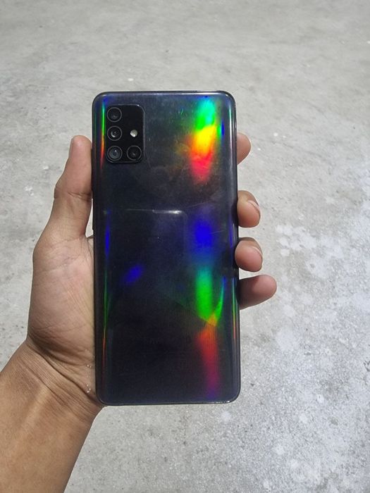 Samsung galaxy a51 sotiladi