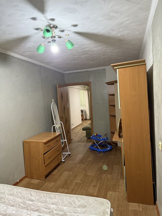 Продам двух комнатную квартиру