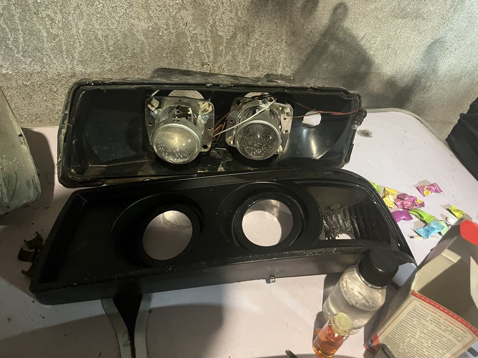 Продам фары на ауди 80 б3