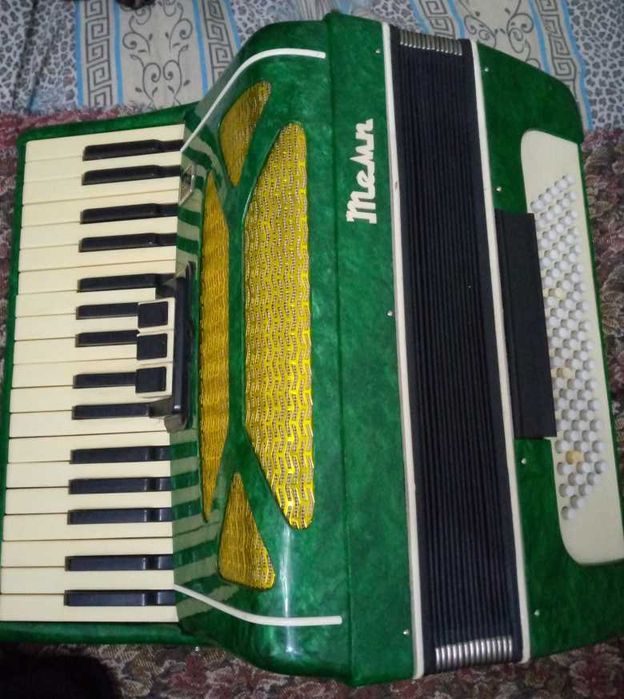 Аккордеон Темп продам
