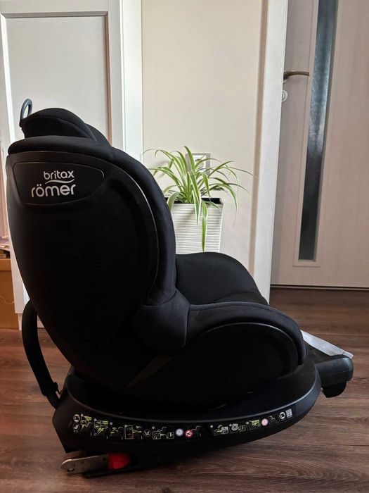 Детско столче за кола Britax Römer DUALFIX² R