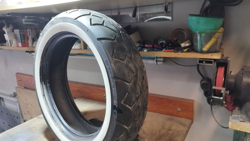 Гуми за мотор.150/80/16 и 180/70/15