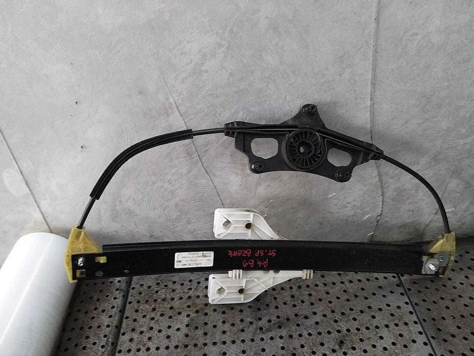 Macara geam electric stanga spate audi a4 b9 8w break 8w0639461