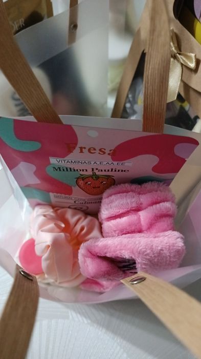 Подарочные боксы. Подарки на 8 марта