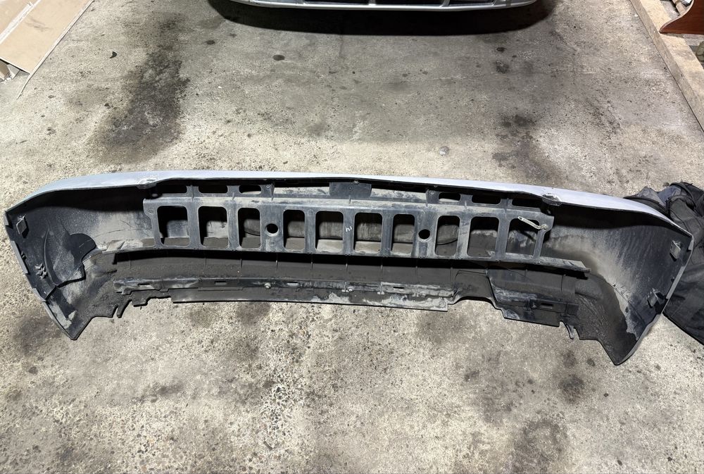 Ваз 2110 артқы бампер сатылады