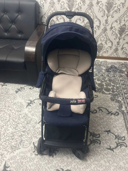Joie Signature Stroller in Excellent Condition