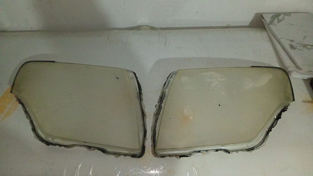 Стекло фары паджеро 4